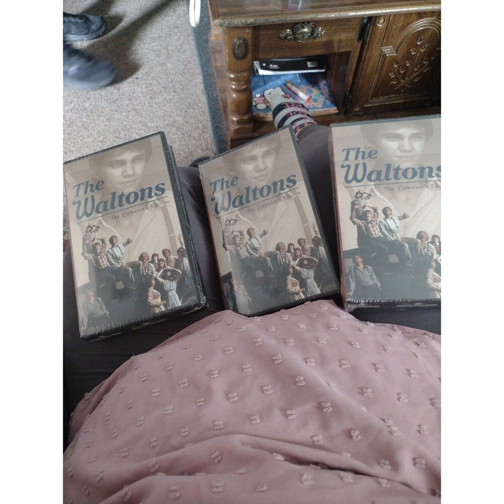 Lot of 17 brand new The Walton's Vhs tapes